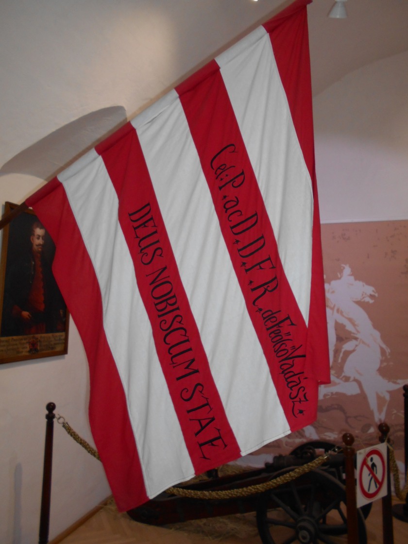 Rákóczi Ferenc szabadságharcának zászlaja,hágótúrákhoz túratársakat keresek