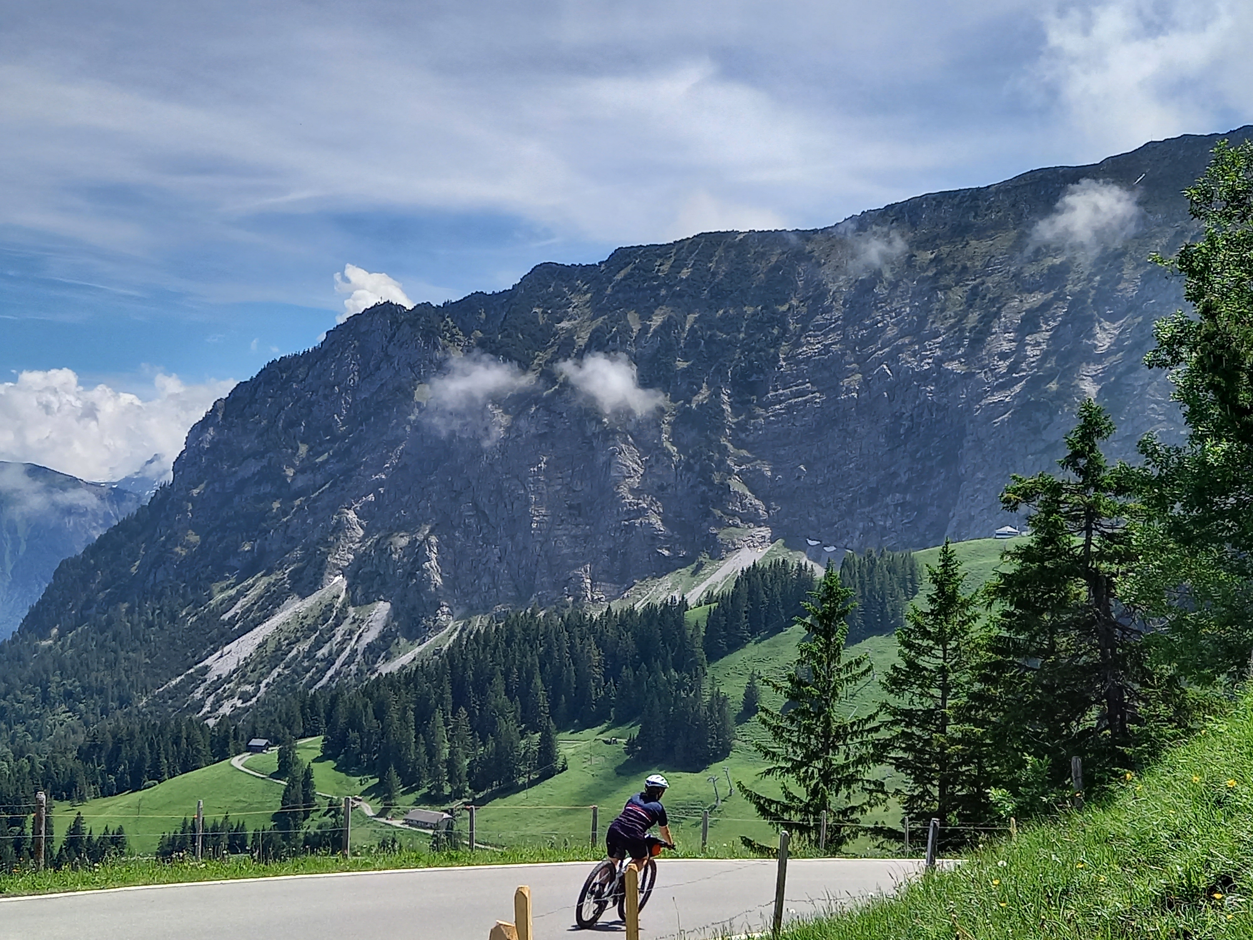 cycling companion wanted for climbing mountain passes in France