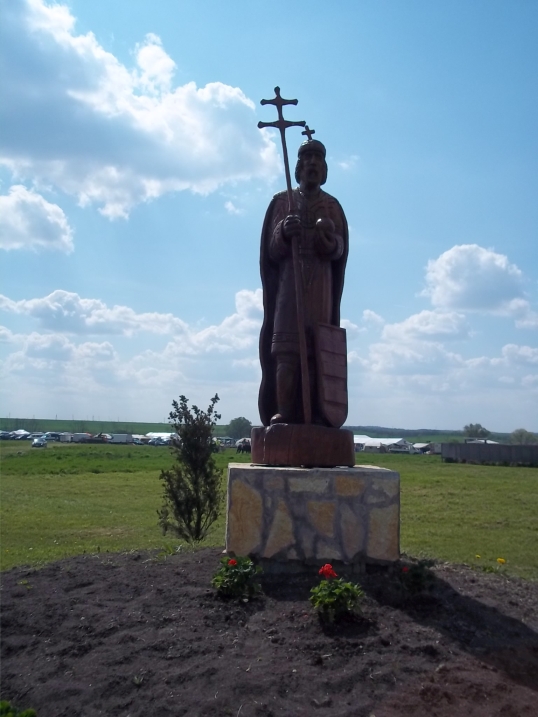 Héhalom,Szent István szobor, kerékpártúrákhoz túratársakat keresek