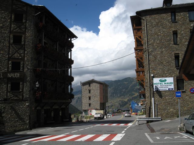 Soldeu_tipikus_Andorrai_látvány