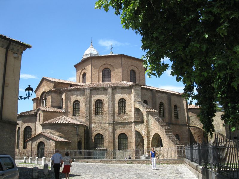 Basilica_San_Vitae